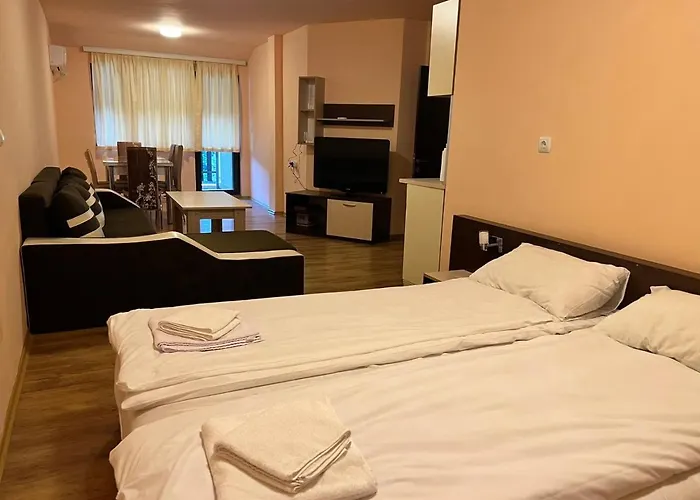 Апартамент Lake * Trjavna